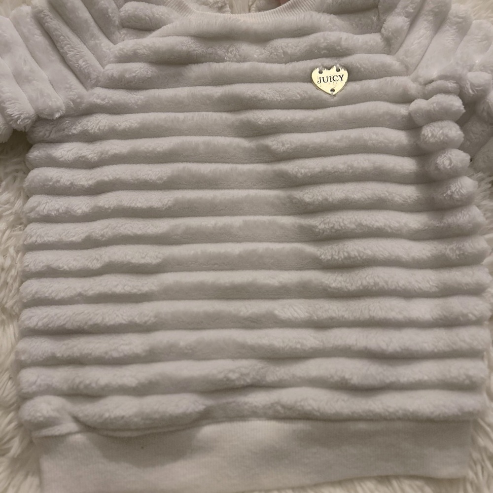 Girls Juicy Couture Snow White Sweater Size 18 months